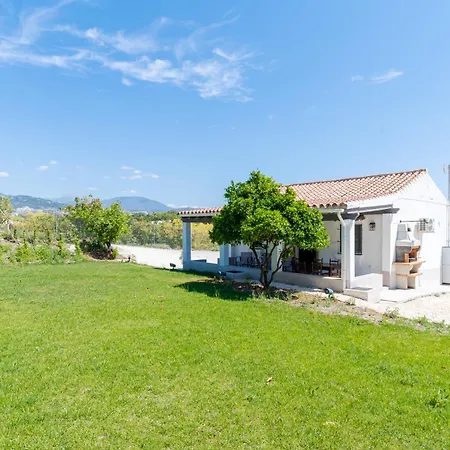 La Casa De Aguacates Entre Marbella, Benahavis Y Estepona