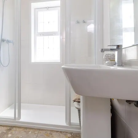 La Casa De Aguacates Entre Marbella, Benahavis Y